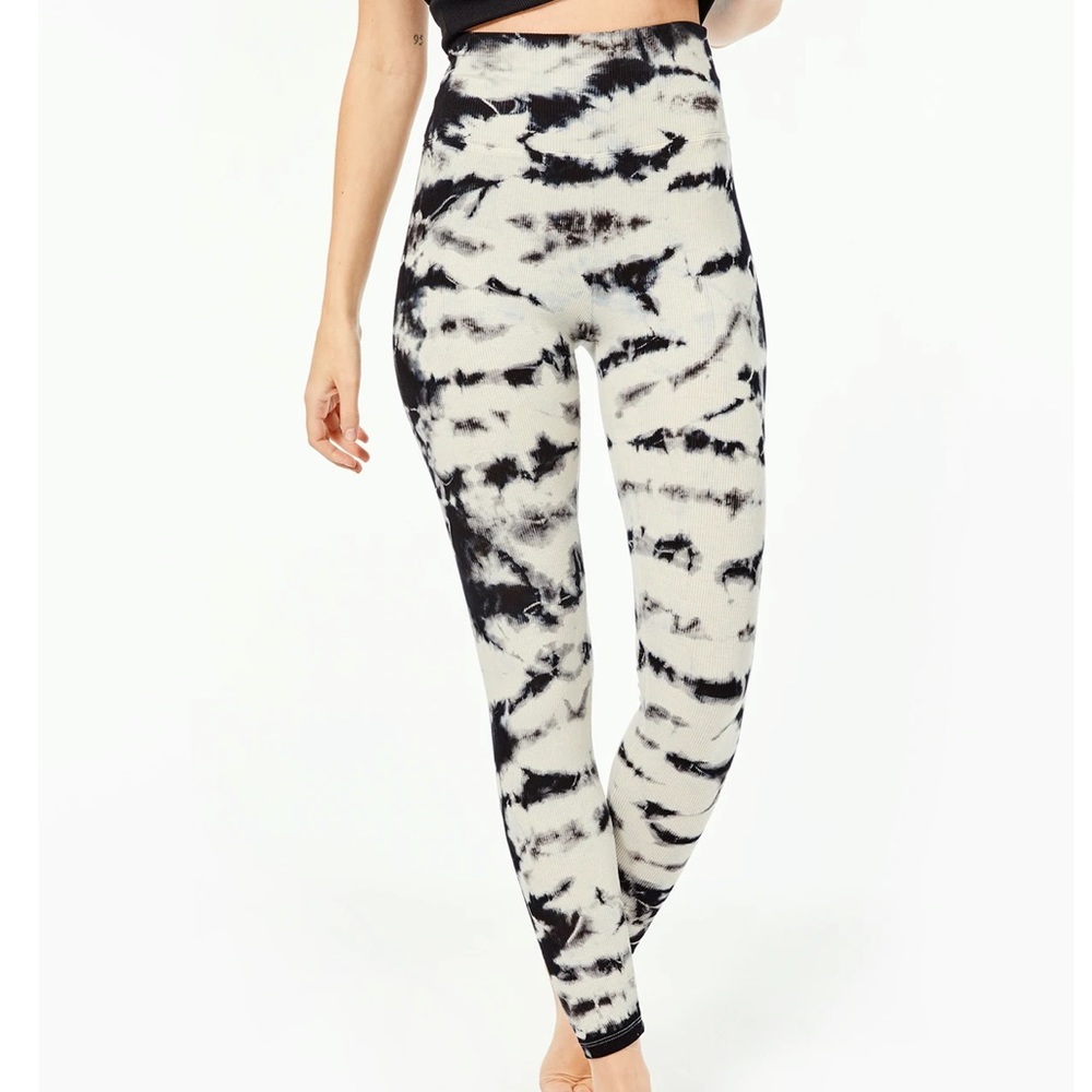 Year Of Ours Sleep Tie Dye Leggings Medium